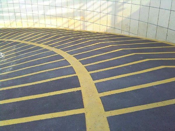 聚氨酯无震动止滑坡道